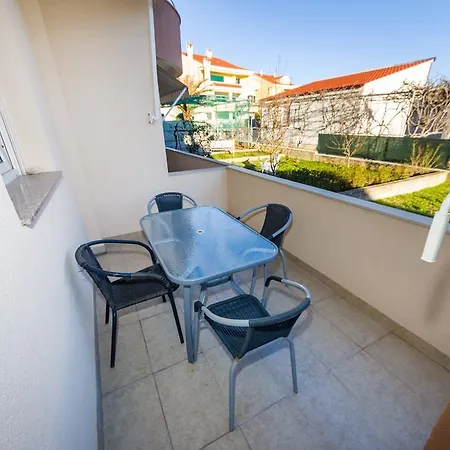 아파트 Apartmani Zelenika *