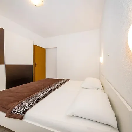 Apartmani Zelenika 자다르