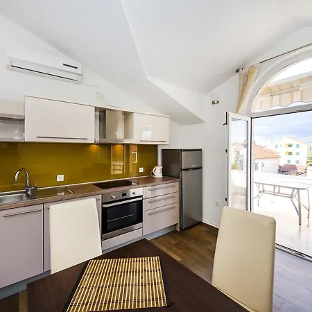 Apartmani Zelenika