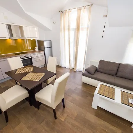 Apartmani Zelenika 자다르