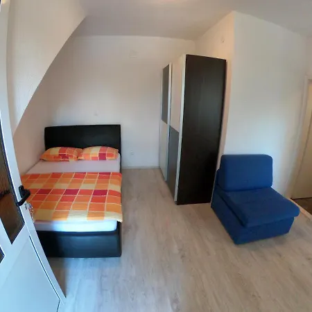 Apartmani Zelenika 아파트 *