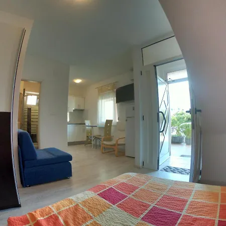 아파트 Apartmani Zelenika *