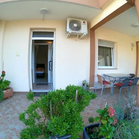 Apartmani Zelenika * 자다르
