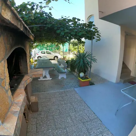 Apartmani Zelenika 아파트 *